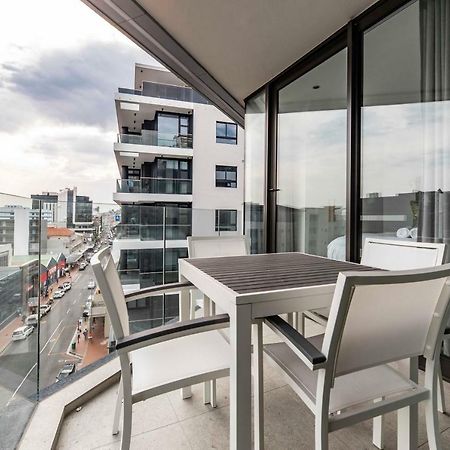 505 The Cosmopolitan.. Luxury At Its Best!!! Cape Town Bagian luar foto