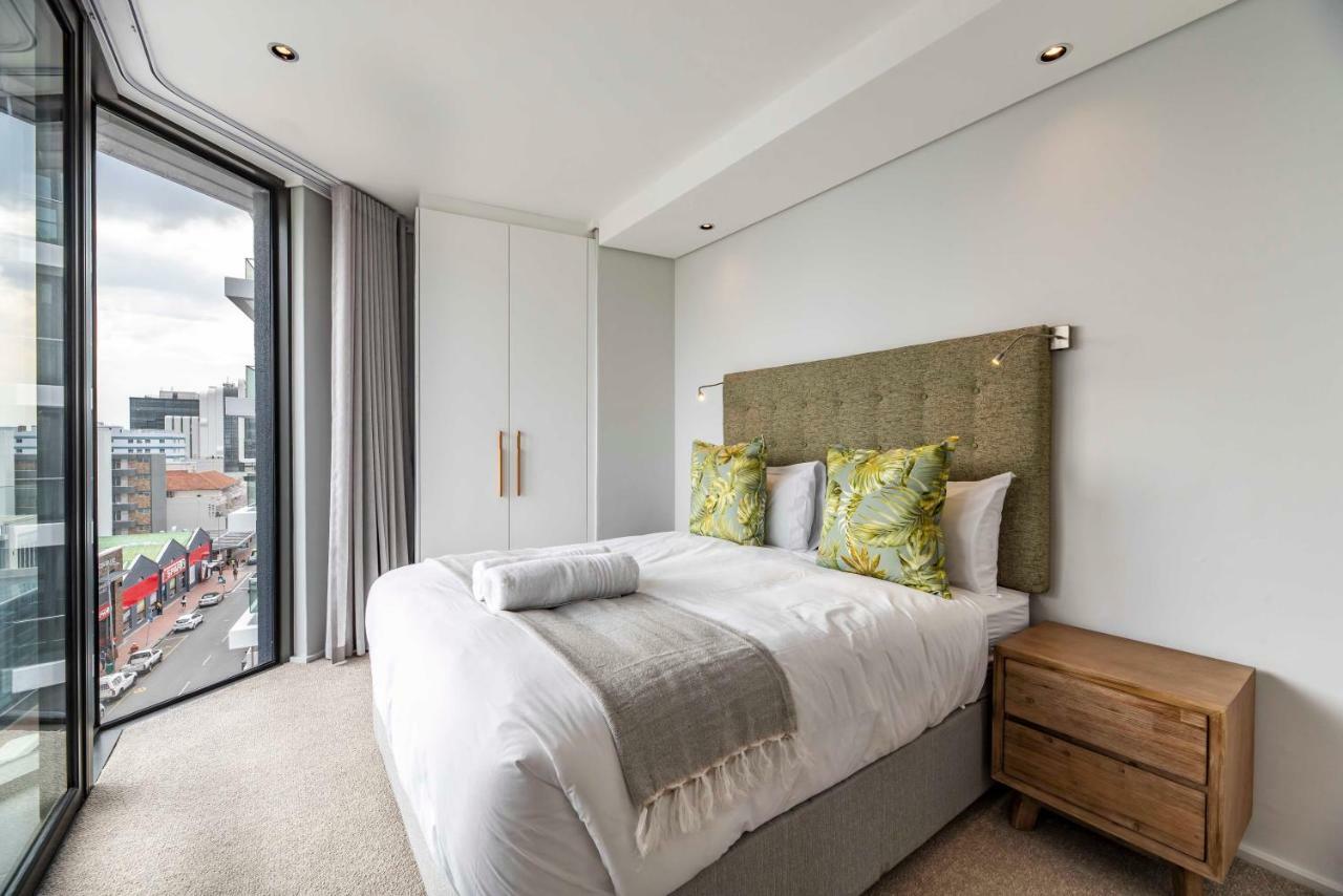 505 The Cosmopolitan.. Luxury At Its Best!!! Cape Town Bagian luar foto