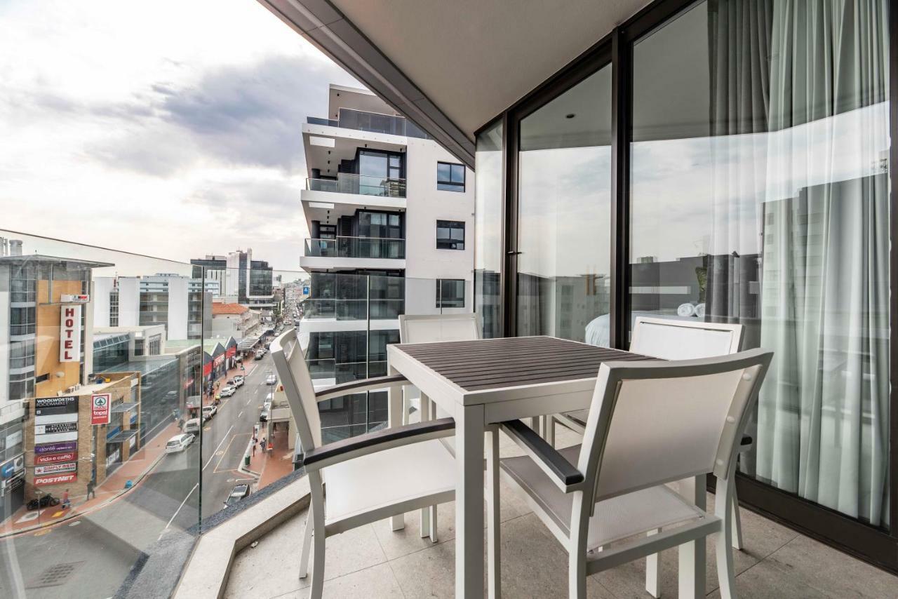 505 The Cosmopolitan.. Luxury At Its Best!!! Cape Town Bagian luar foto